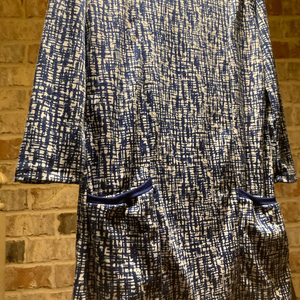 Blue and Cream A-Line Size 7, the perfect transition dress for fall!